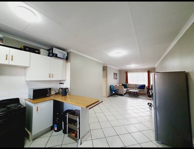 1 BEDROOM APARTMENT TO LET IN HALFWAY GARDENS